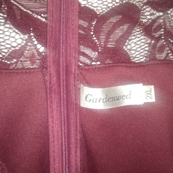 🍭Beautiful ruby red lace party dress - Picture 3 of 6